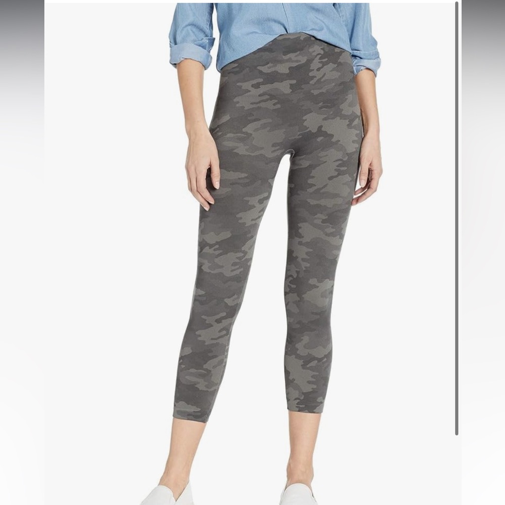 SPANX Camo Cropped Legging